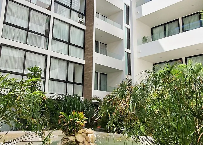 Lux Anah Downtown * Playa del Carmen